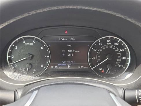 Used 2024 INFINITI QX50 Luxe FWD image 11