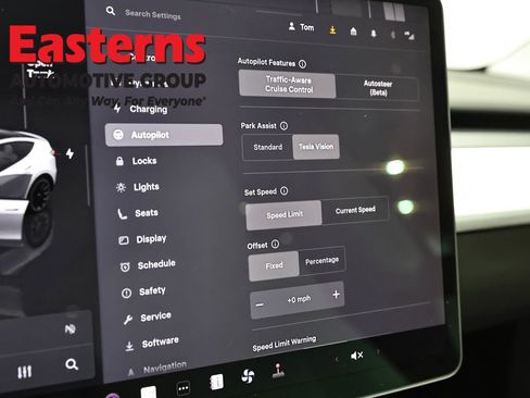 Used 2022 Tesla Model Y Long Range image 17