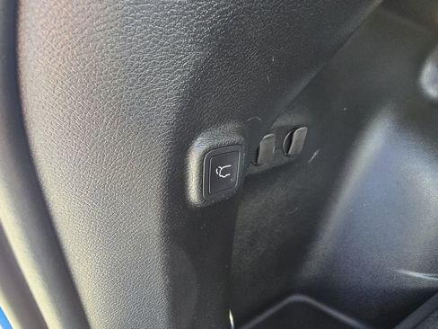 Used 2022 Jeep Cherokee Trailhawk w/ Premium Leather Package image 10