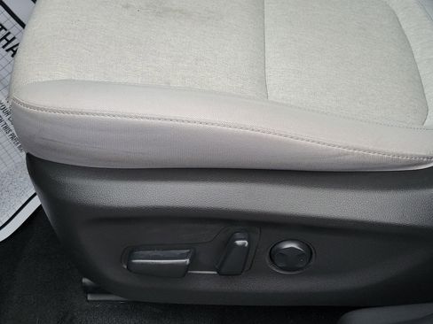 Used 2023 Hyundai Kona SE FWD image 18