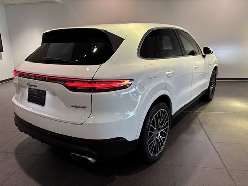 Used 2019 Porsche Cayenne E-Hybrid image 33