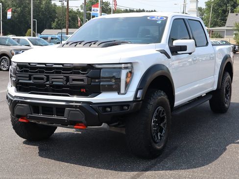 Used 2025 Ford F150 Raptor w/ Equipment Group 803A Raptor R AWD/4WD image 14