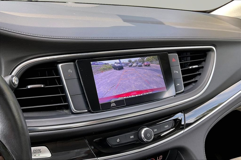 Used 2023 Buick Enclave Essence FWD image 16