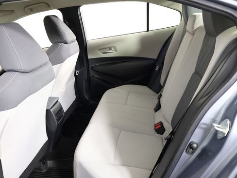Used 2020 Toyota Corolla LE FWD image 29