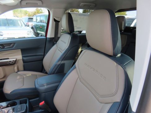 New 2026 Ford Maverick Lariat image 16