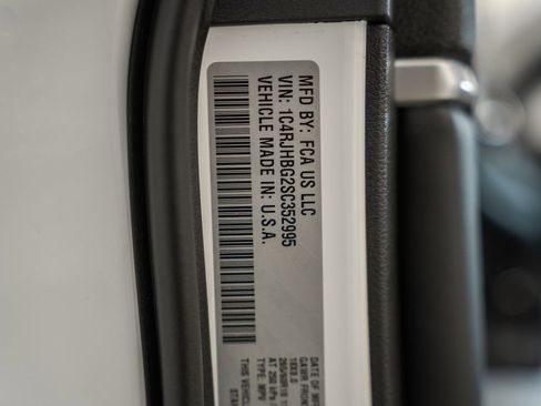 New 2025 Jeep Grand Cherokee Limited w/ MOPAR Finishing Package image 38