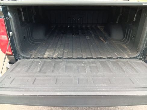 Used 2017 Chevrolet Colorado Z71 AWD/4WD image 22