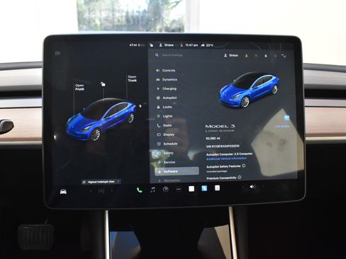 Used 2018 Tesla Model 3 Long Range image 31