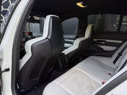 Used 2016 BMW M3 image 18