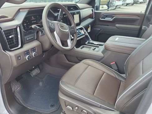 New 2025 GMC Sierra 2500 Denali w/ Denali Reserve Package image 13