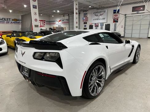 Used 2016 Chevrolet Corvette Z06 w/ 3LZ Preferred Equipment Group RWD image 32