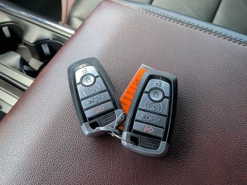 Used 2022 Ford F150 Lariat AWD/4WD image 55