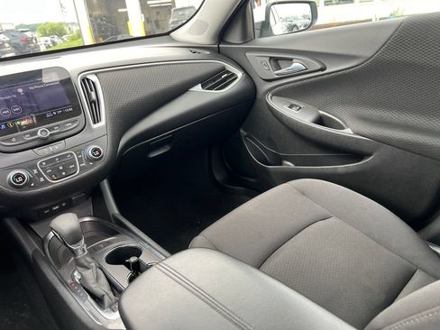 Used 2024 Chevrolet Malibu LT FWD image 32