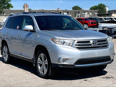 Used 2011 Toyota Highlander Limited w/ Tow Pkg