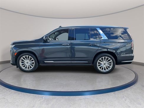 Used 2022 Cadillac Escalade Premium Luxury w/ Performance Package image 9