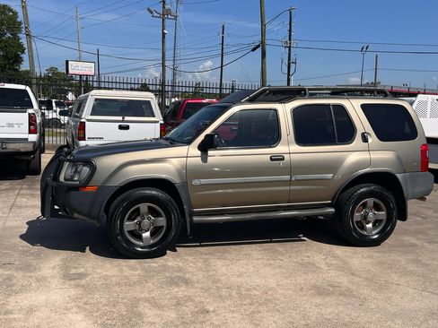 Used 2002 Nissan Xterra SE image 3