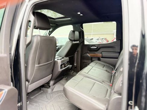 Used 2020 Chevrolet Silverado 1500 High Country w/ Technology Package AWD/4WD image 11