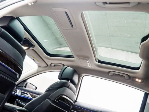 Used 2020 BMW 740i xDrive w/ Cold Weather Package image 46