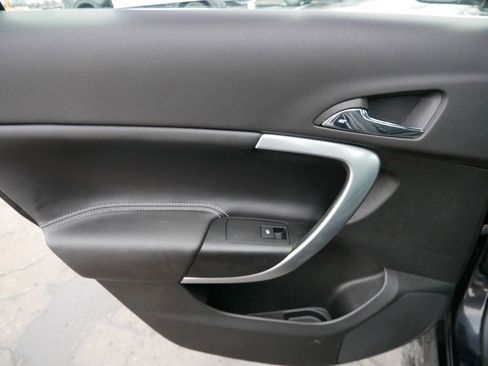 Used 2015 Buick Regal Premium w/ Experience Buick Package image 13