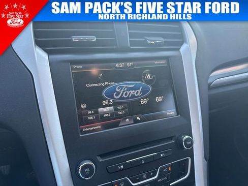 Used 2016 Ford Fusion SE FWD image 8
