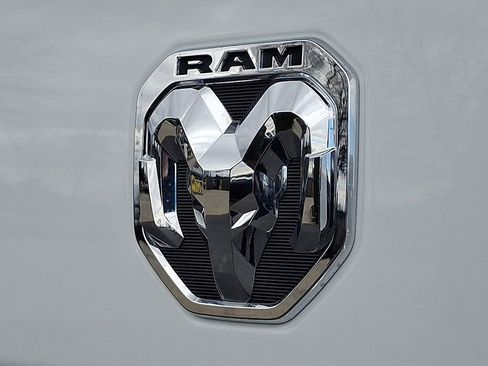 Used 2024 RAM 2500 Tradesman w/ Chrome Appearance Group image 29