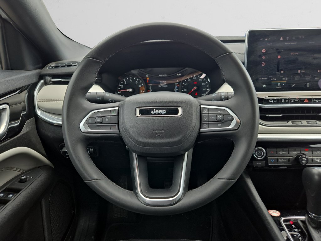 Used 2024 Jeep Compass Limited AWD/4WD image 13