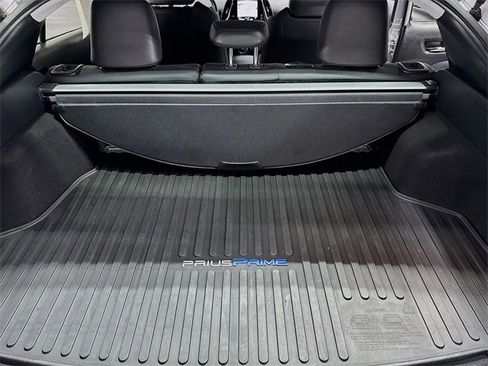 Used 2020 Toyota Prius Prime Limited image 25