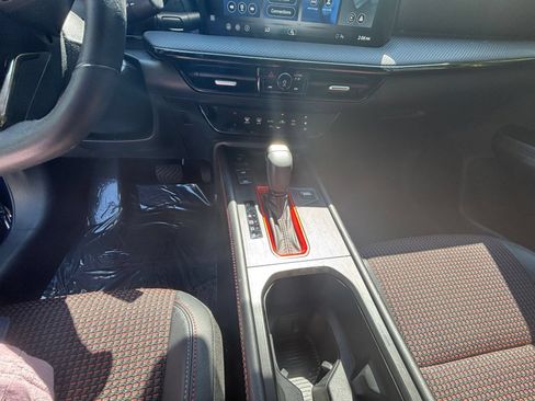 Used 2026 Nissan Kicks SR FWD image 36