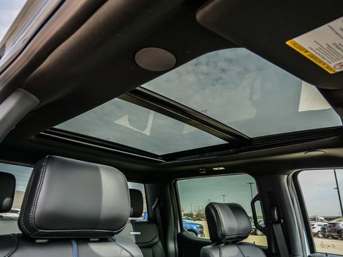 New 2026 Ford F250 Platinum image 18