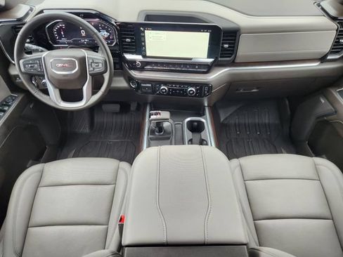 Used 2024 GMC Sierra 1500 SLT AWD/4WD image 28