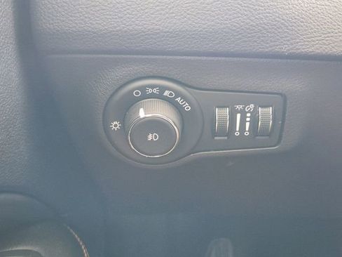 Used 2020 Jeep Compass Limited image 24