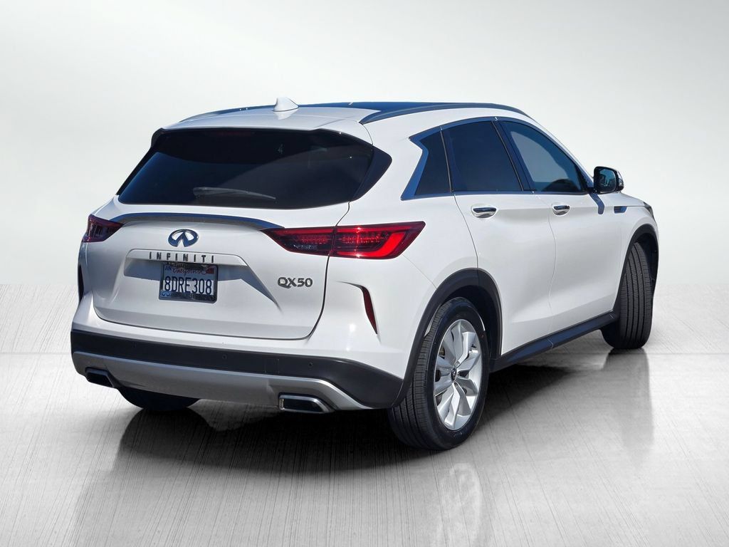 Used 2019 INFINITI QX50 Essential w/ Proactive Package FWD image 4