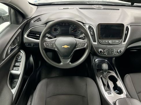 Used 2024 Chevrolet Malibu LT FWD image 11
