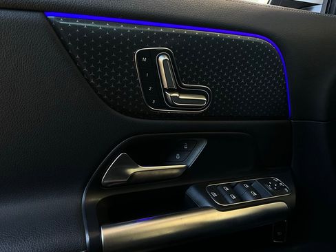 Used 2025 Mercedes-Benz GLA 250 image 22