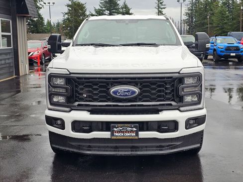 Used 2024 Ford F350 XLT w/ XLT Premium Package image 8