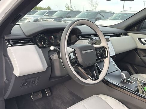 New 2026 Land Rover Range Rover Velar Dynamic SE AWD/4WD image 10