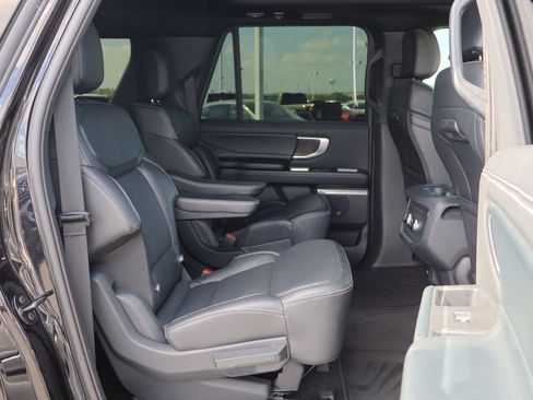 Certified 2025 Ford Expedition Max Platinum w/ Stealth Appearance Package image 34