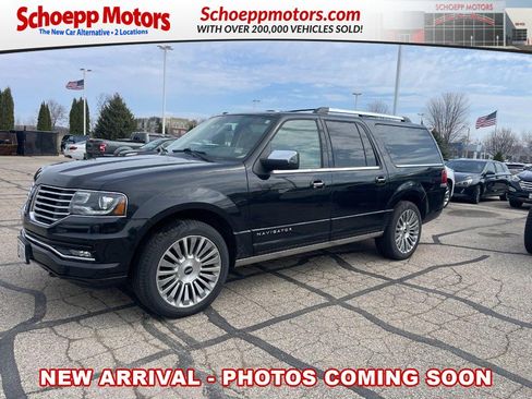 Used 2015 Lincoln Navigator L 4WD w/ Equipment Group 101A Reserve image 1