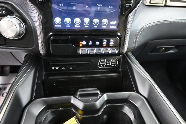 Used 2019 RAM 1500 Limited AWD/4WD image 17