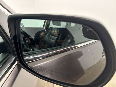 Used 2012 Honda CR-V EX-L image 24