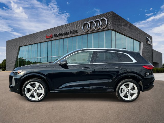 Certified 2026 Audi Q5 Premium Plus w/ Premium Plus AWD/4WD image 2