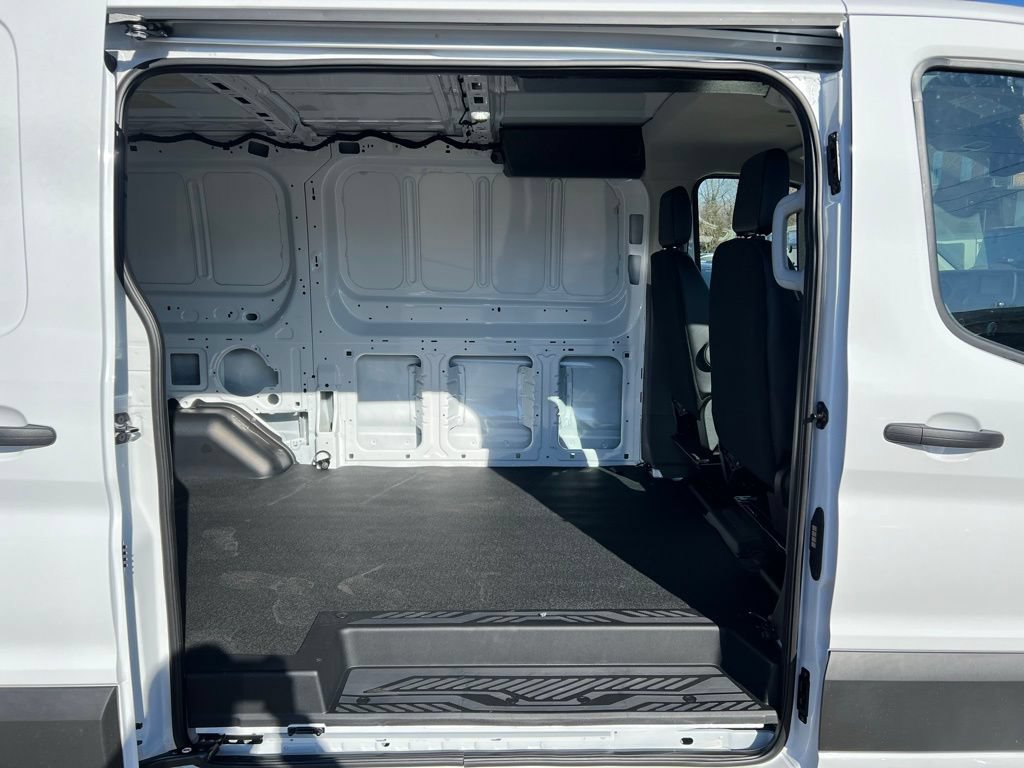 Used 2024 Ford Transit 150 Low Roof RWD image 15
