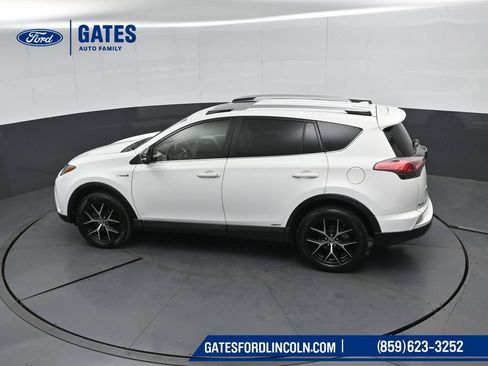 Used 2018 Toyota RAV4 SE AWD/4WD image 51