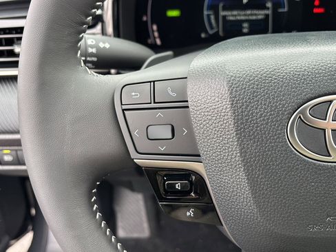 New 2026 Toyota Camry SE image 17