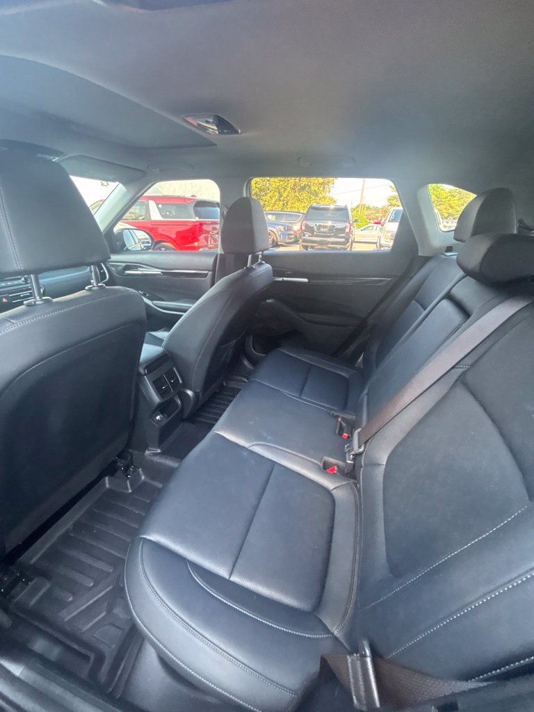 Certified 2023 Kia Seltos SX w/ SX Sunroof Package AWD/4WD image 17