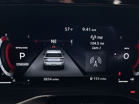 Used 2025 Nissan Pathfinder Platinum FWD image 30
