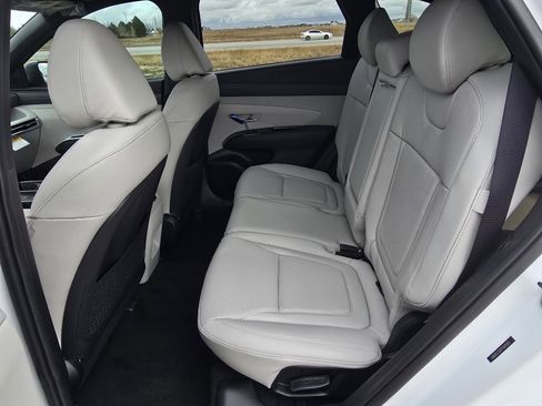 New 2026 Hyundai Tucson Limited image 24