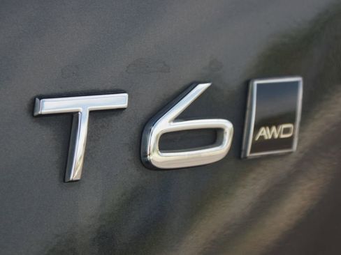 Used 2021 Volvo XC90 T6 Momentum w/ Advanced Package image 23