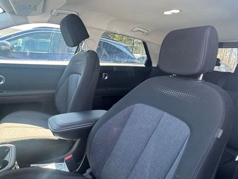 Used 2024 Hyundai Ioniq 5 SE image 11