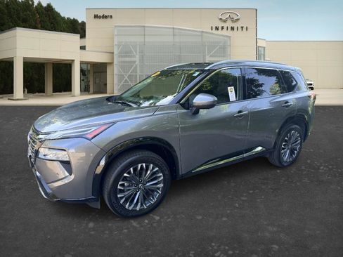 Used 2026 Nissan Rogue Platinum w/ Platinum Premium Package AWD/4WD image 1